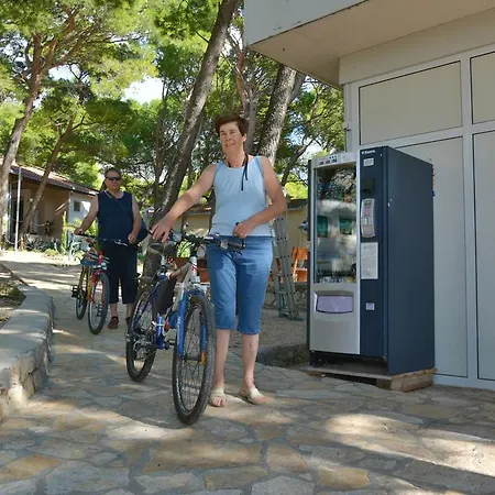 Camp Jure Макарска