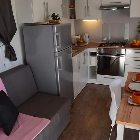 Camp Jure 3*