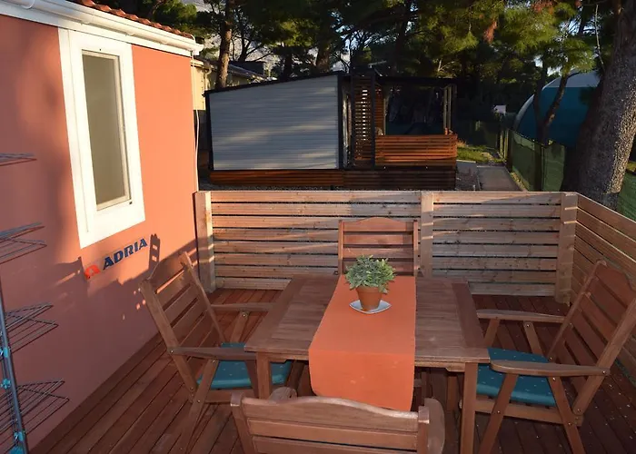 Camp Jure 3* Μακάρσκα