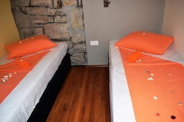 Camp Jure Μακάρσκα