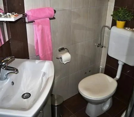 Camp Jure منتزه العطل ماكارسكا