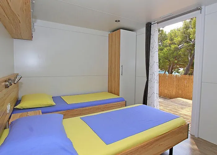 Camp Jure 马卡尔斯卡