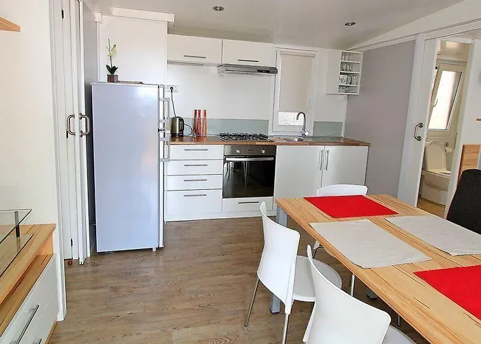 Camp Jure 3* 马卡尔斯卡